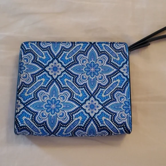 Liberty of London x British Airways First Class Amenity Kit Travel Bag - Picture 3 of 5